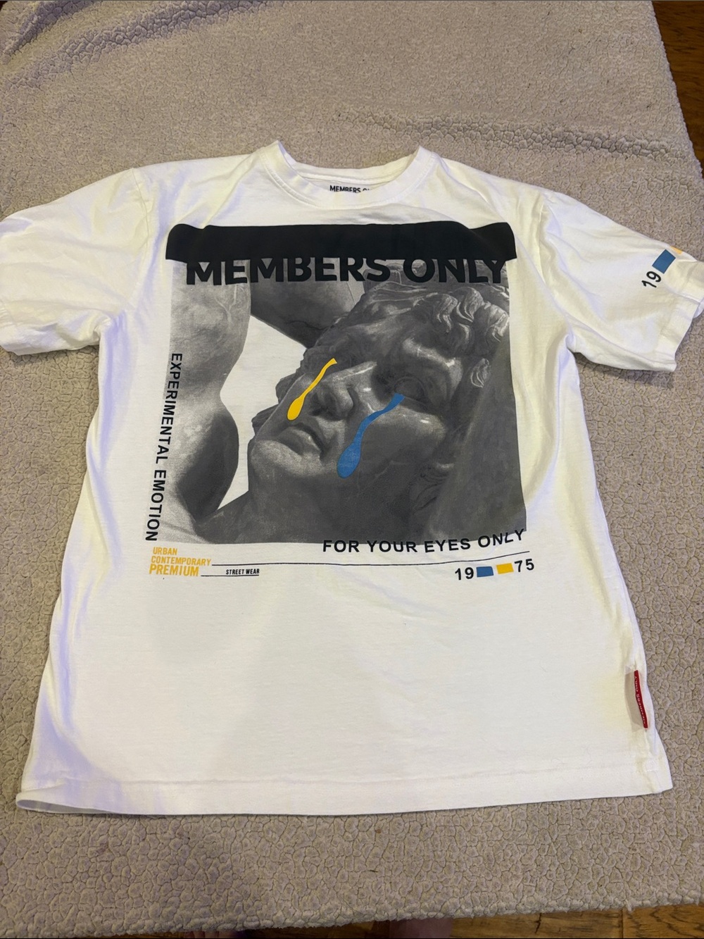 Members Only Small graphic T-shirt with embroidery 100% cotton